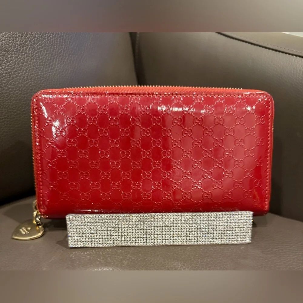 Gucci Red Microguccissimima Embossed Patent Leather Zip-Around Wallet